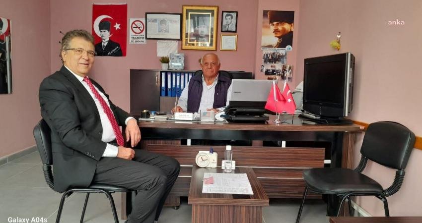 Edremit Belediye Başkanı Selman Hasan Arslan, mahalle muhtarlarına yaptığı ziyaretlere
