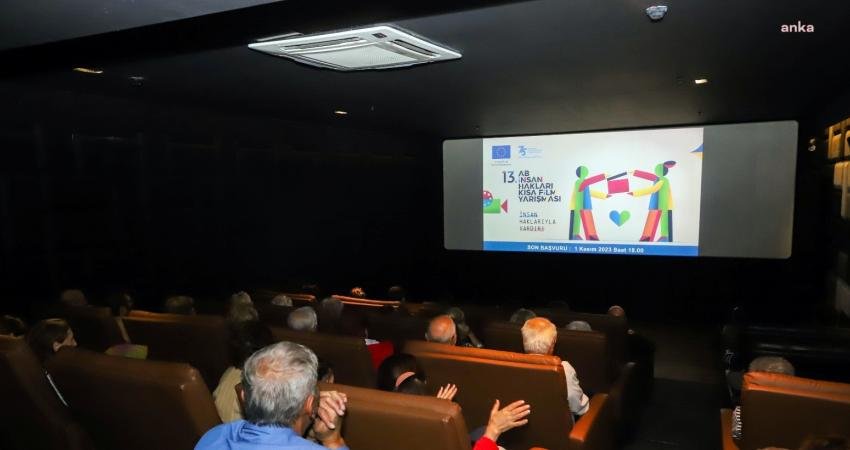 Eskişehir Büyükşehir Belediyesi’nin desteğiyle Puruli Kültür Sanat tarafından düzenlenen “Engelsiz