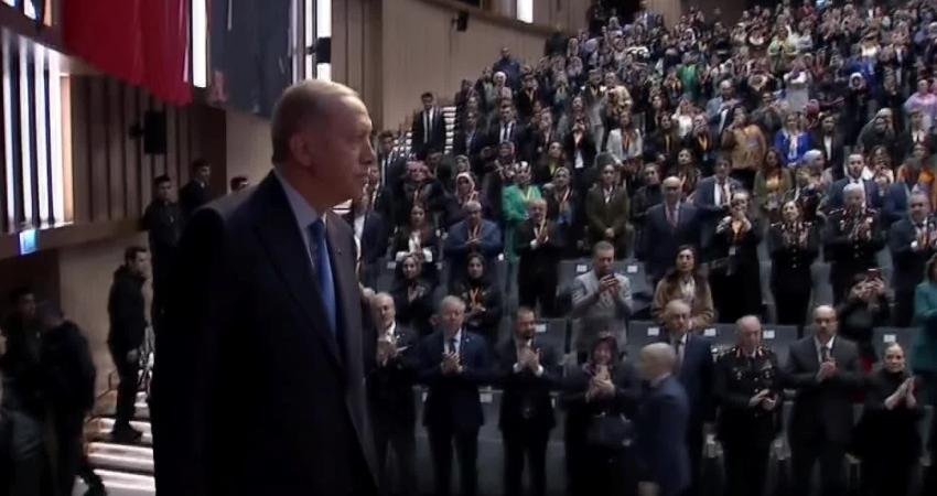 Cumhurbaşkanı ve AKP Genel Başkanı Recep Tayyip Erdoğan, 25 Kasım