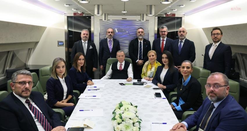 Cumhurbaşkanı Recep Tayyip Erdoğan, Özbekistan'dan dönüşünde uçakta; “Yargıtay’ın bir yüksek