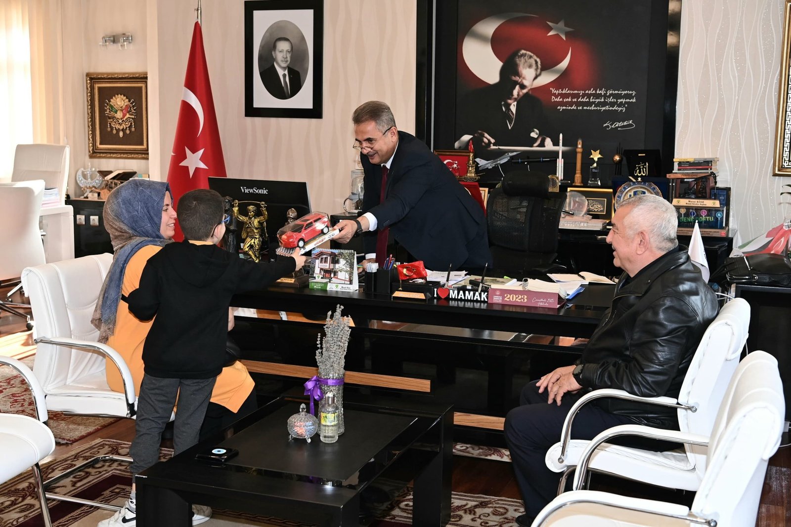 Mamak Belediyesi’nde Tam Açık Kapı (TAK) günü yapıldı. Başkan Murat
