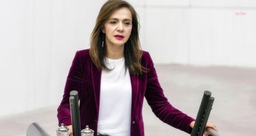 CHP İstanbul Milletvekili Gamze Akkuş İlgezdi, "Bir yıl önce 301 lira