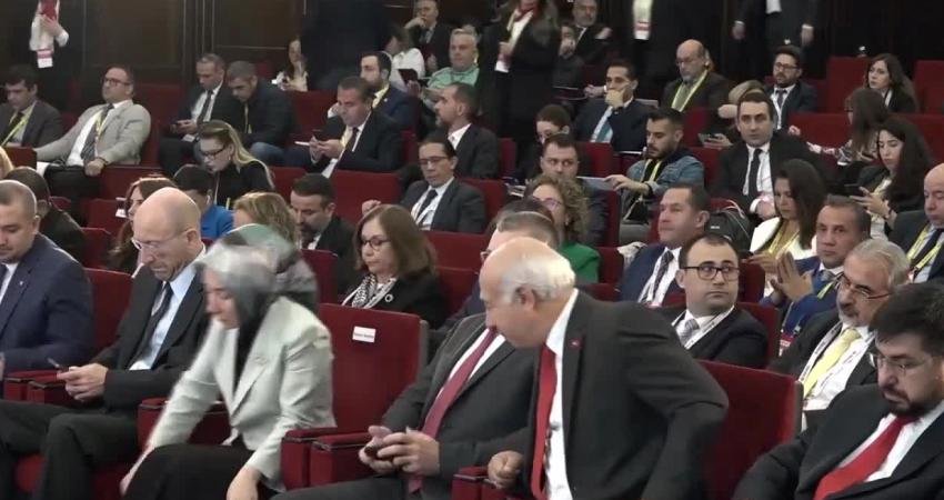 Türkiye Cumhuriyet Merkez Bankası Başkanı Hafize Gaye Erkan, gazetecilerin sorularını