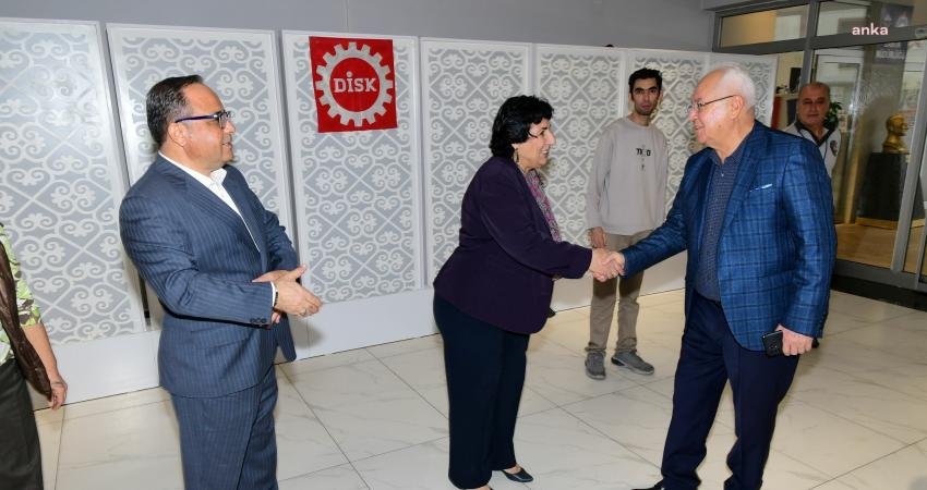 İzmir Karabağlar Belediye Başkanı Muhittin Selvitopu, kentsel dönüşüm tartışmalarının yeniden