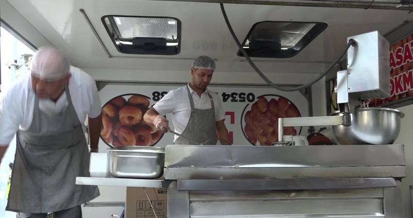 İzmir’in dört bir yanında 10 Kasım Atatürk’ü anma etkinlikleri devam