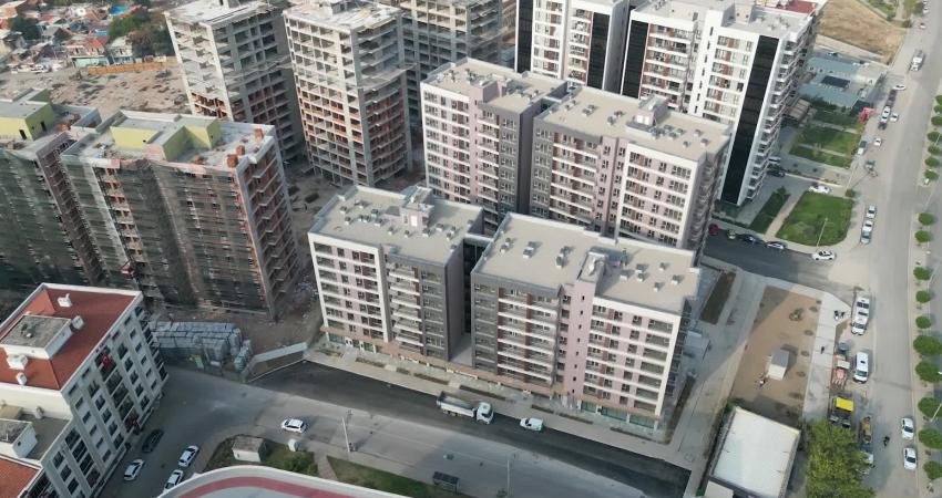 İzmir Büyükşehir Belediyesi’nin Türkiye’ye örnek şekilde yürüttüğü kentsel dönüşüm projelerinde