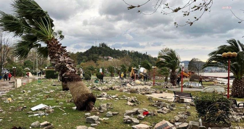 Kdz. Ereğli’de etkili olan fırtına ve yağışlı havanın neden olduğu