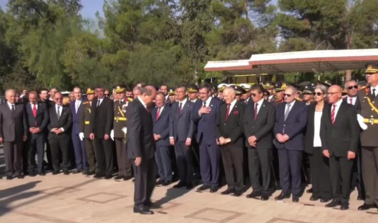 KKTC 40. Yaşında… Lefkoşa’daki Atatürk Anıtı’nda Resmi Tören Düzenlendi