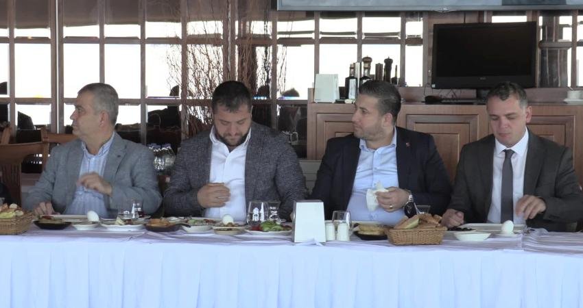 Konak Belediye Başkanı Abdül Batur, İzmir Esnaf ve Sanatkarlar Odaları