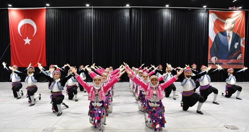 Konyaaltı Belediyesi Halk Oyunları Topluluğu, yeni dansçılarını arıyor. Halk danslarını