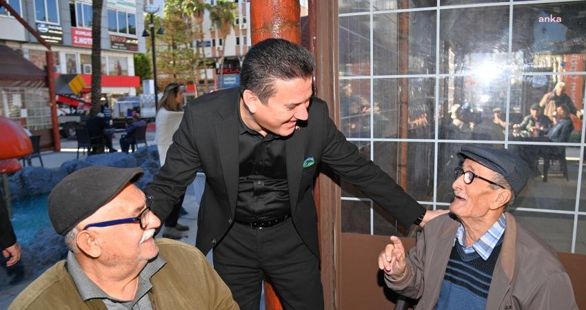 Kumluca Belediye Başkanı Mustafa Köleoğlu, Meydan Kafede her pazartesi saat