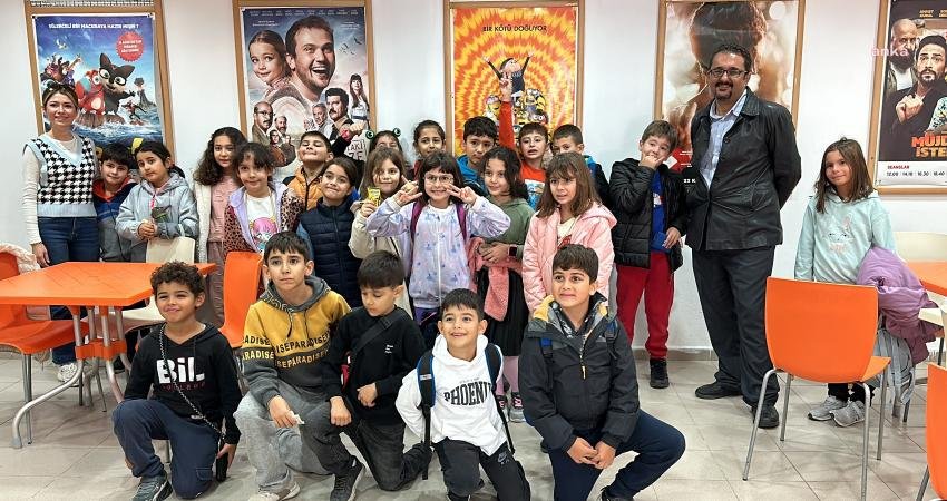 10 Kasım Atatürk’ü anma haftası etkinlikleri kapsamında Kumluca Belediyesi Sinemasında