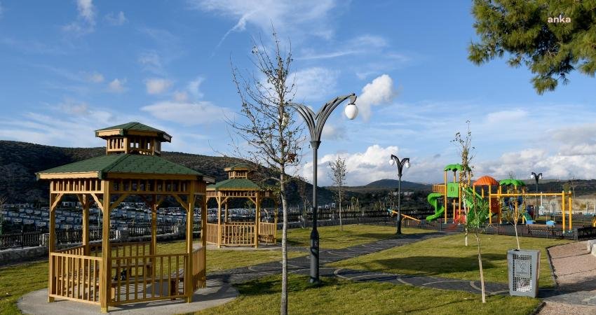 Kuşadası Uydukent’te bazı blokların asansörlerinin Kuşadası Belediyesi tarafından mühürlenerek mağduriyet