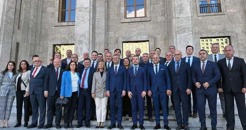 Marmaris Belediye Başkanı Mehmet Oktay, CHP Grup Toplantısı’na katıldı ve