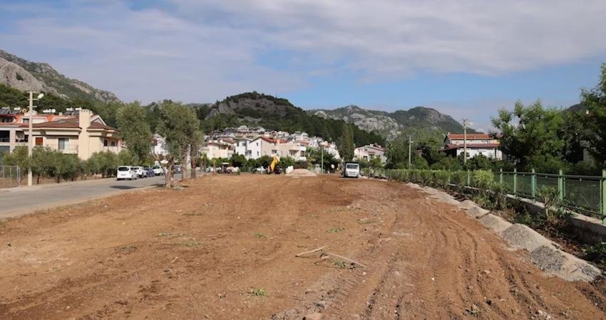 Marmaris Belediyesi, Beldibi’nde yeni bir park açmak züere çalışmalara başladı.