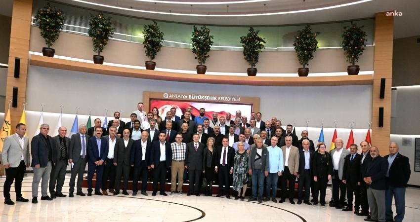 Antalya Büyükşehir Belediye Başkanı Muhittin Böcek, Anadolu Hemşehri Dernekleri Platformu