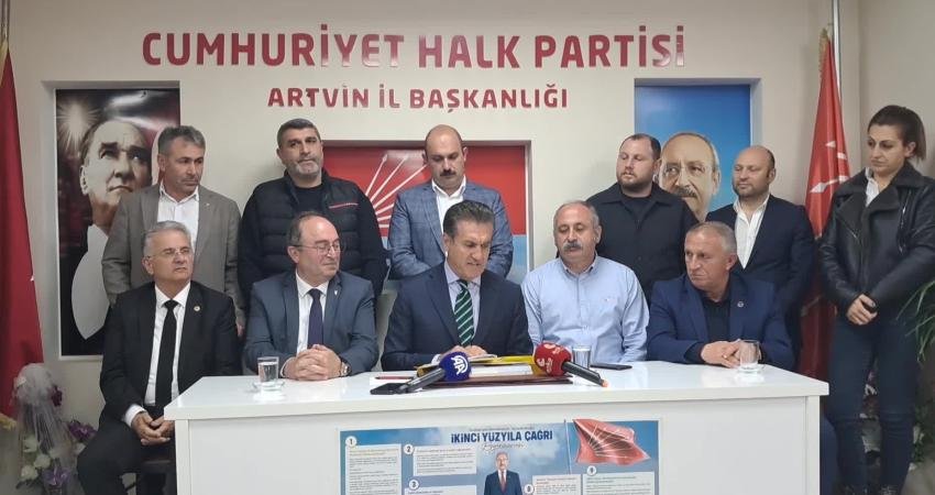 CHP Erzincan Milletvekili Mustafa Sarıgül gezi kapsamında geldiği Artvin'de, "Emeklilerimizin