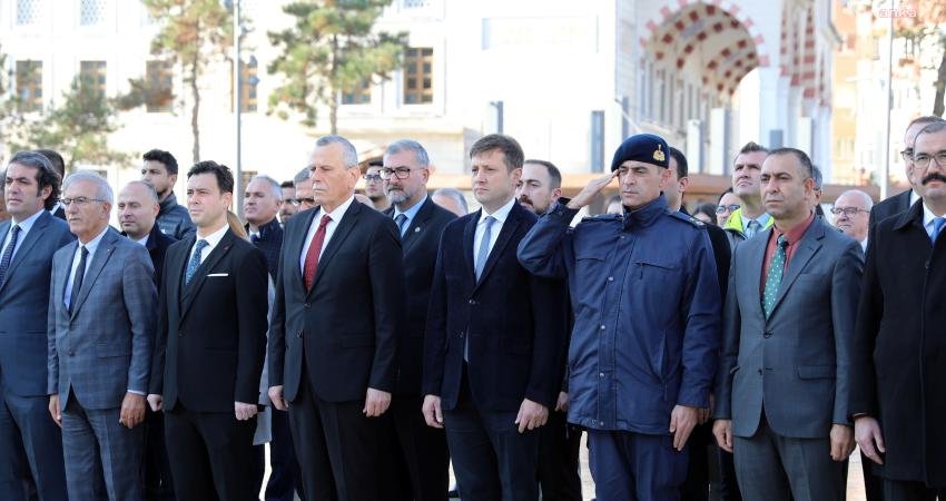 Ulu Önder Gazi Mustafa Kemal Atatürk’e “Başöğretmen” unvanının verildiği 24