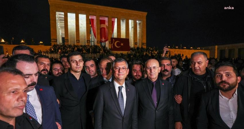 CHP Genel Başkanı Özgür Özel, "İlk ve ebedi genel başkanımız,