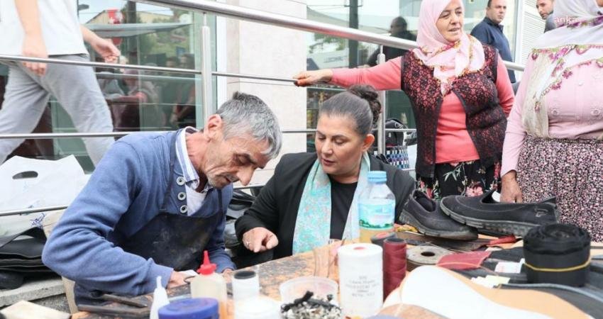 Aydın Büyükşehir Belediye Başkanı Özlem Çerçioğlu, Köşk ilçesinde vatandaşlarla bir