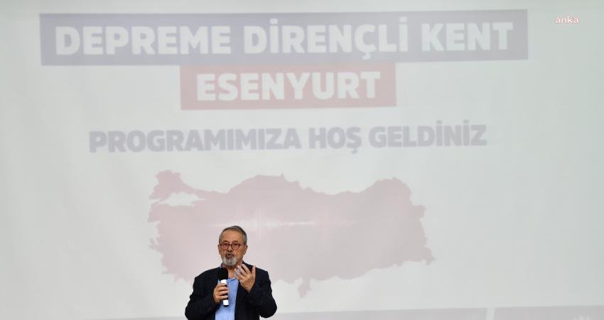 Başkanlığını yaptığı ‘Depreme Dirençli Kent Esenyurt’ programında konuşan Prof. Dr.