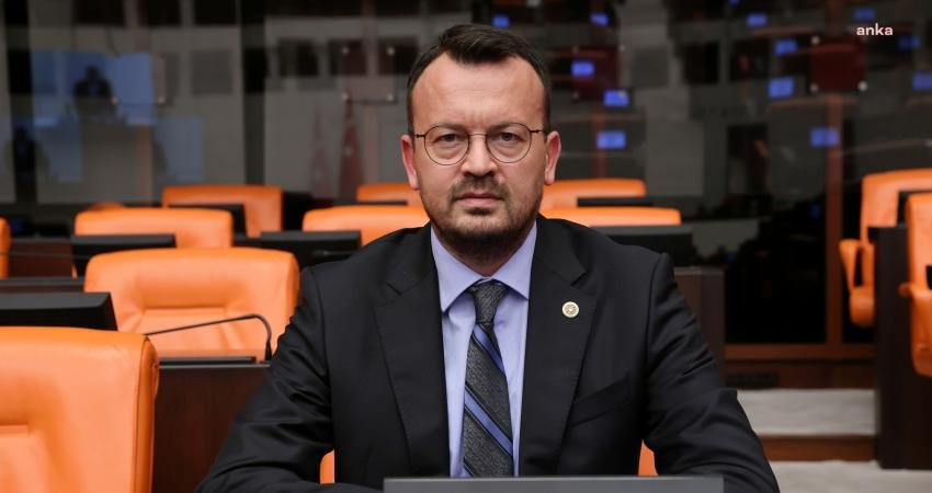 CHP Denizli Milletvekili Şeref Arpacı, 24 Kasım Öğretmenler Günü’nde öğretmenlere