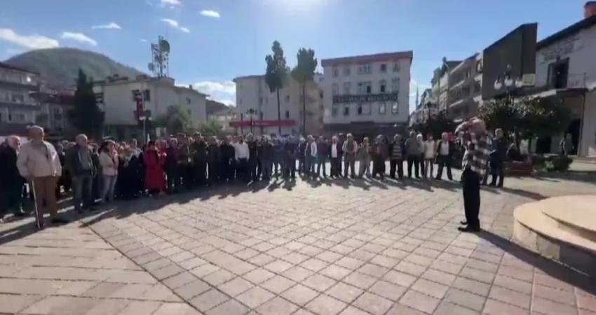 Sinop’un Ayancık ilçesinde yaşayan vatandaşlar, kendilerine doğal gaz sözü verilmesine