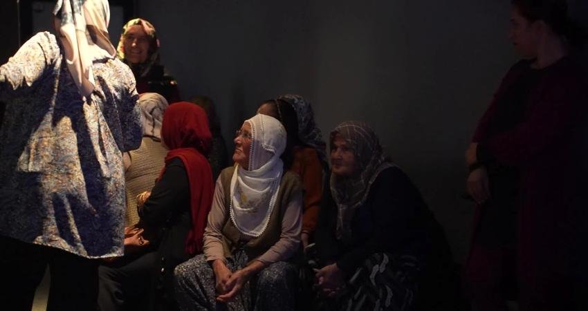 Tarsus Belediye Başkanı Haluk Bozdoğan, Tarsuslu kadınlar ile bir araya