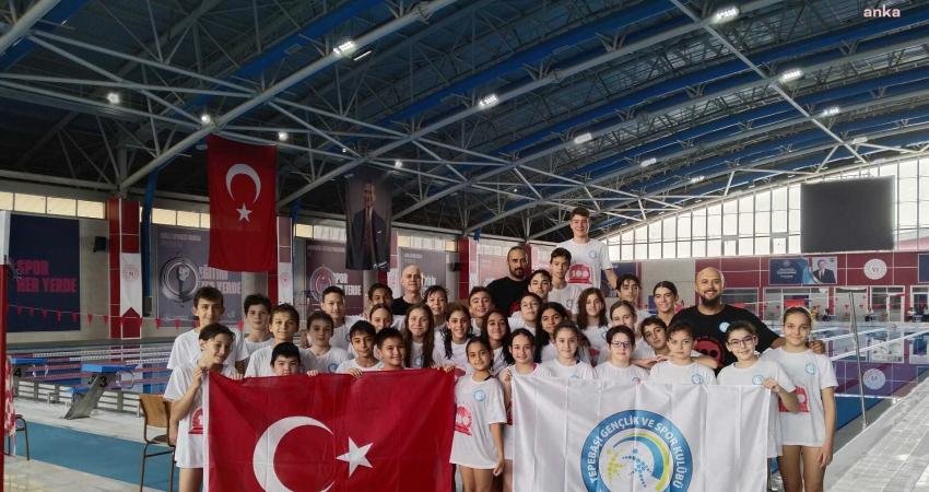 Tepebaşı Gençlik ve Spor Kulübü yüzücüsü 21 sporcu, Türkiye Yüzme