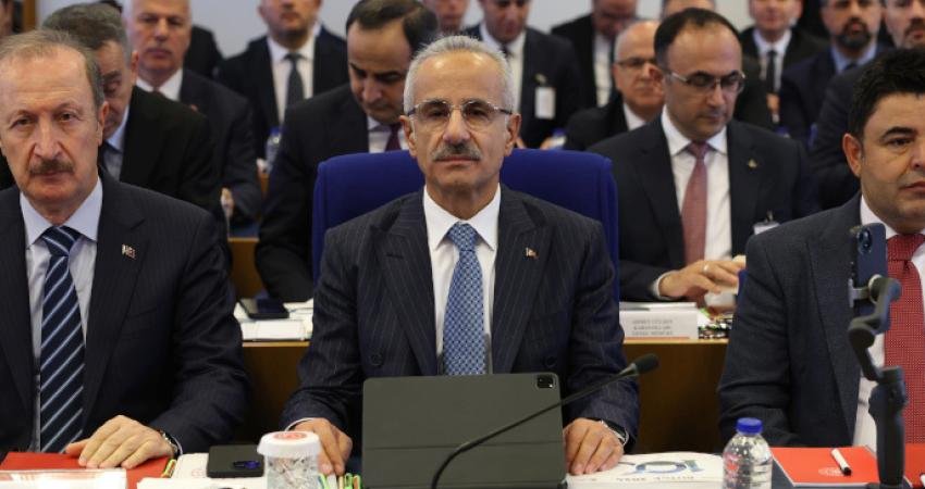 Ulaştırma ve Altyapı Bakanı Abdülkadir Uraloğlu, TBMM Plan ve Bütçe