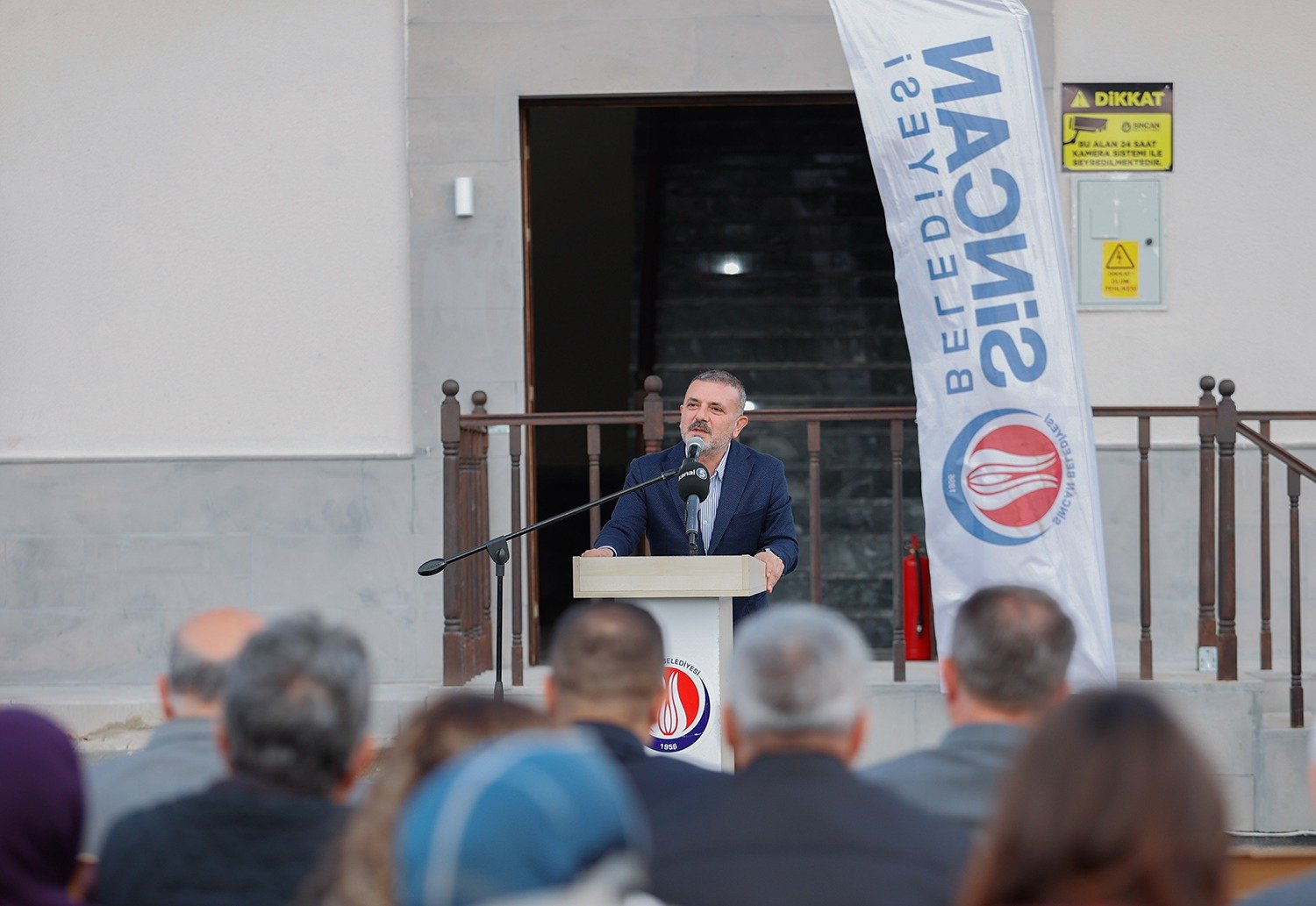 Hanımlar ve Güngörmüşler konaklarının yanı sıra, mahalle konakları da inşa