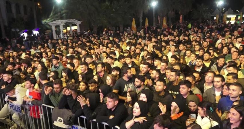 Mersin Yenişehir Belediyesi, Beşiktaş Belediyesi ile yaptığı iş birliğiyle 'Öğrenci’Ye'