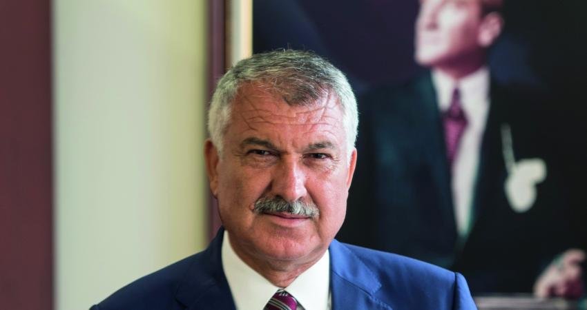 Adana Büyükşehir Belediye Başkanı Zeydan Karalar, 24 Kasım Öğretmenler Günü