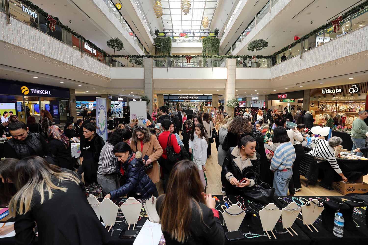 Yenimahalle Belediyesi, engel tanımayan bireylerin sosyal hayata katılması amacıyla “Dünya