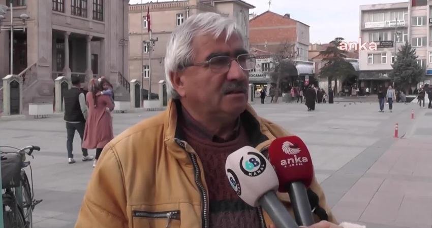 Yeni yılda maaşlarına zam bekleyen emekliler, aldıkları maaşla geçinemediklerini ifade etti.