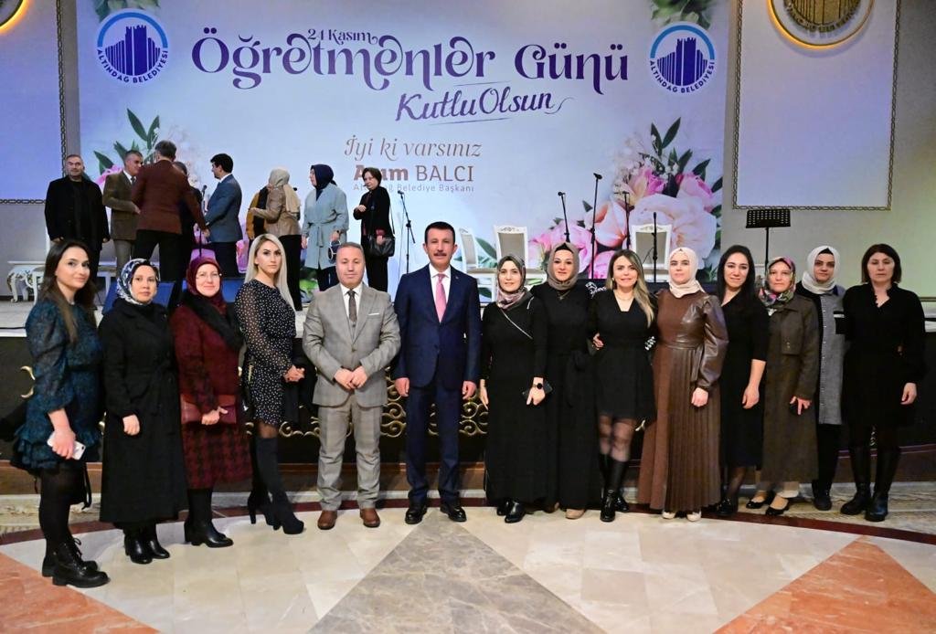 Altındağ Belediye Başkanı Doç. Dr. Asım Balcı, Öğretmenler Günü’nde Altındağ'da