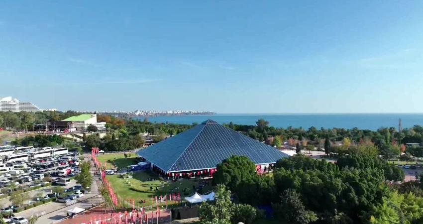 Antalya Büyükşehir Belediyesi ev sahipliğinde bu yıl 13’üncüsü gerçekleştirilen Antalya
