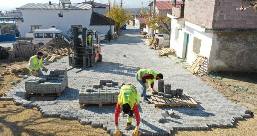 Aydın Büyükşehir Belediyesi ekipleri Buharkent’te altyapı ve üstyapı çalışmalarını aralıksız