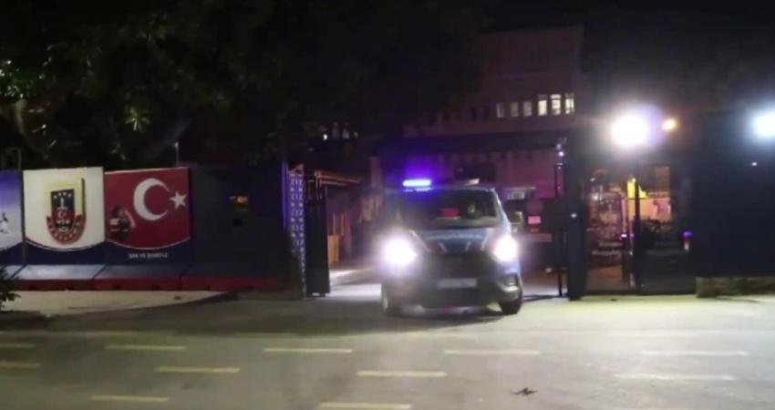 İçişleri Bakanı Ali Yerlikaya, ruhsatsız silah taşıyanlar ile silah kaçakçılarına