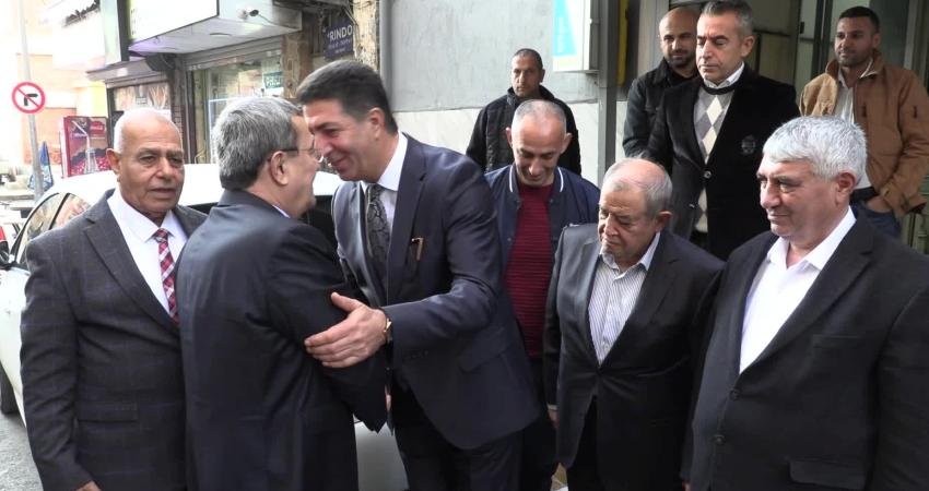 Konak Belediye Başkanı Abdül Batur, Anadolu Birliği Derneği’ni ziyaret etti.