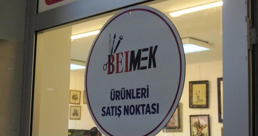 Ankara Büyükşehir Belediyesi Meslek Edindirme Kursları'na  (BELMEK) katılan ve el