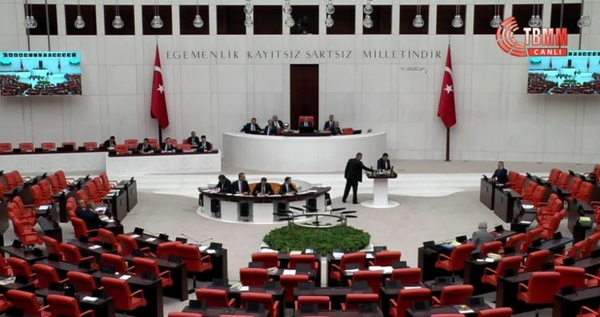 Saadet Partisi Grup Başkanvekili Bülent Kaya, TBMM Genel Kurulu'nda, "Elbette