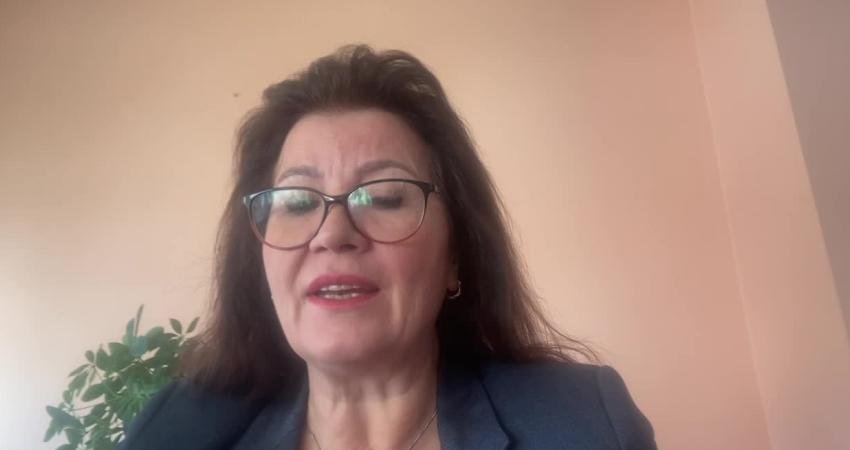 Eğitim-Sen Genel Başkanı Nejla Kurul, İzmir’in Buca ilçesindeki Belenbaşı İlkokulu’na