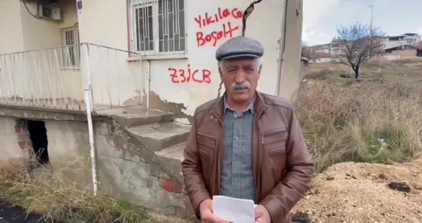 Elazığ'da 6 Şubat depremlerinde ağır hasar oluşan eve, elektrik ve