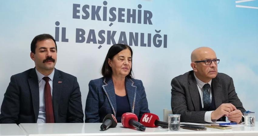 CHP İstanbul Milletvekili Enis Berberoğlu, Eskişehir’de; “Halk, Yılmaz Hoca önderliğinde