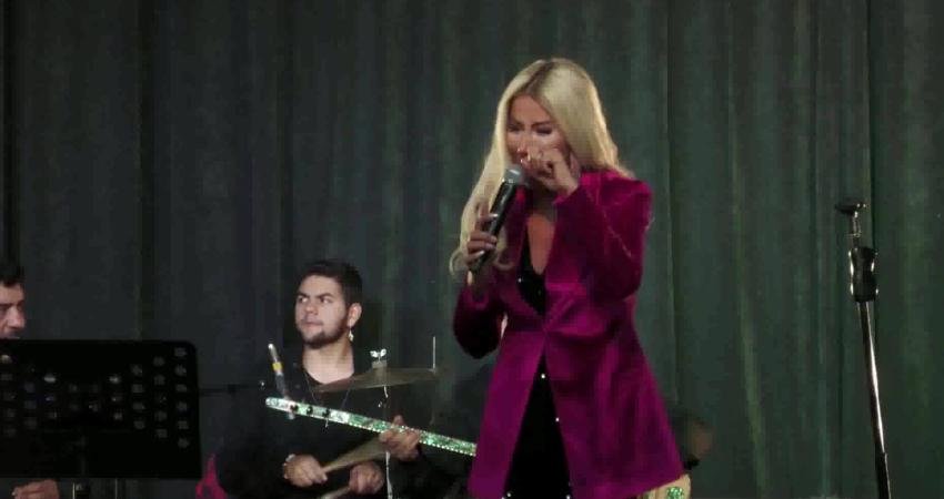 Esenyurt Belediyesi’nin düzenlediği 2.Kardeş Kültürler Festivali, kardeşlik halaylarına sahne oldu.