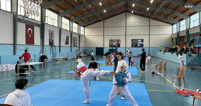 Foça Belediyespor Kulübü Taekwondo Şubesi, 2023 yılı çalışmalarını sertifika töreni