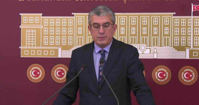 CHP Grup Başkanvekili Gökhan Günaydın, TBMM’de düzenlediği basın toplantısında, İstanbul