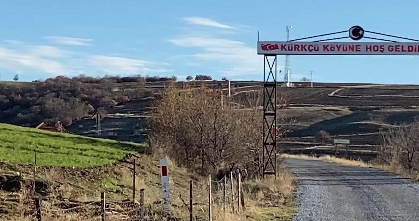 Yozgat'ın Sarıkaya ilçesinde yaşayan ilkokul mezunu elektrik ustası Yasin Alparslan,