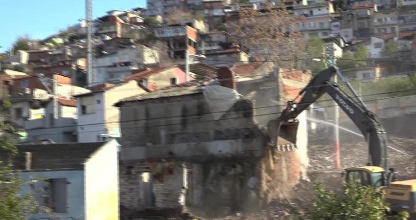 İzmir Büyükşehir Belediye Başkanı Tunç Soyer, 2026 yılında İzmir’in ev